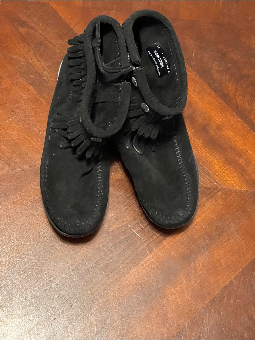 Minnetonka Black Suede Fringe Moccasins size 7
